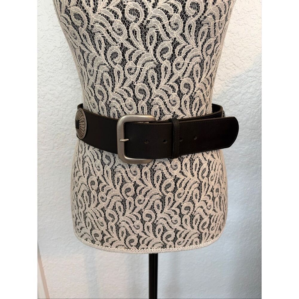 Vintage USA Made Black Leather Southwestern Concho Belt Boho Western Size Small - Picture 12 of 12